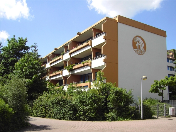 3 Zimmer, Küche, Bad, Loggia, Aufzug, (Tief)garage/Stellplatz, 5. Ebene - Photo 1
